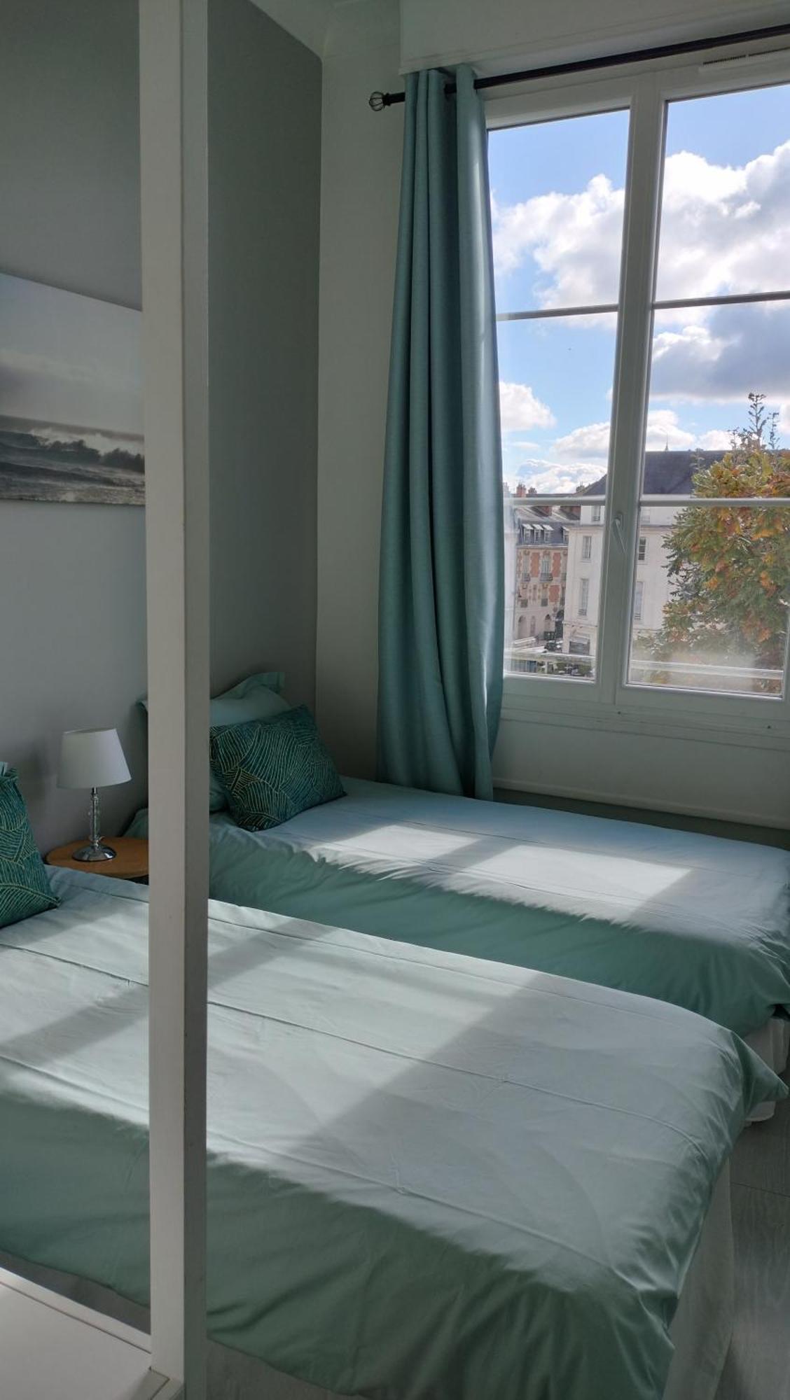 Appartement Avec Belle Vue Sur La Place Du Martroi ออร์เลออง ภายนอก รูปภาพ